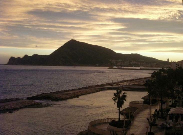 Altea, Callejeando Por Su Casco Antiguo. Exterior photo