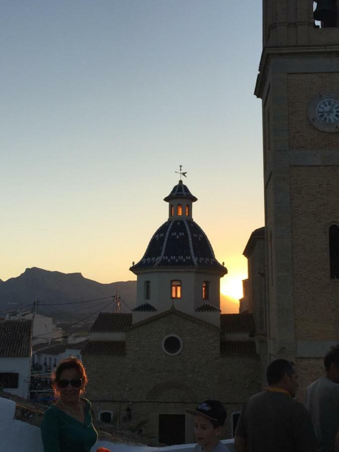 Altea, Callejeando Por Su Casco Antiguo. Exterior photo