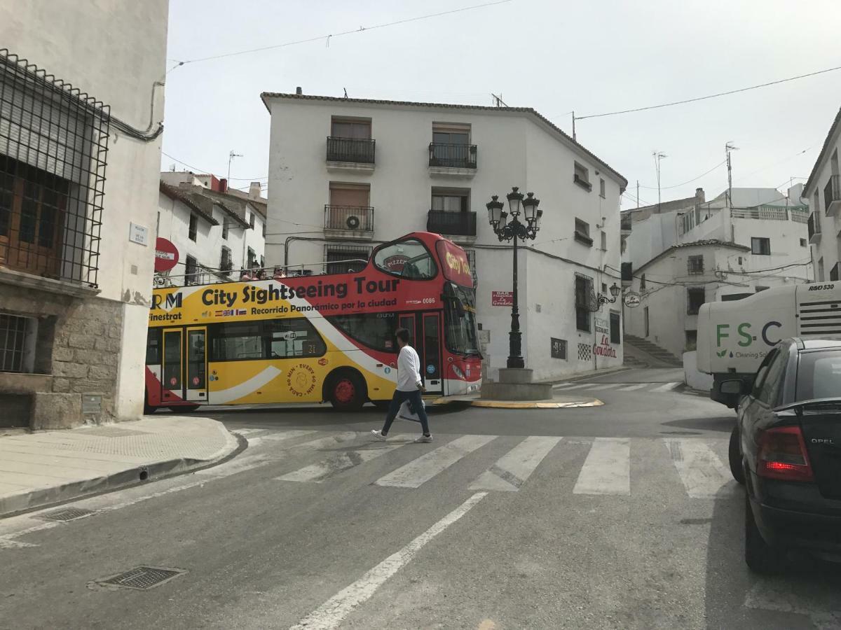 Altea, Callejeando Por Su Casco Antiguo. Exterior photo