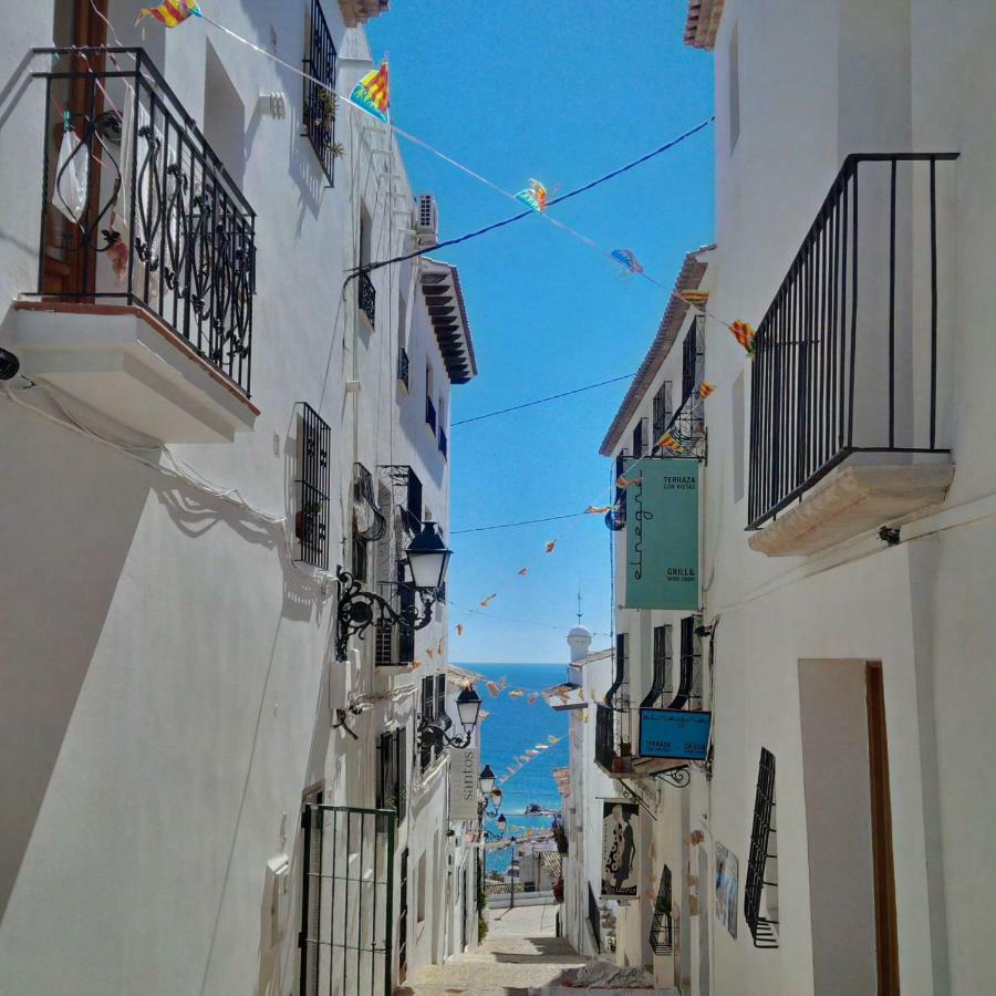 Altea, Callejeando Por Su Casco Antiguo. Exterior photo